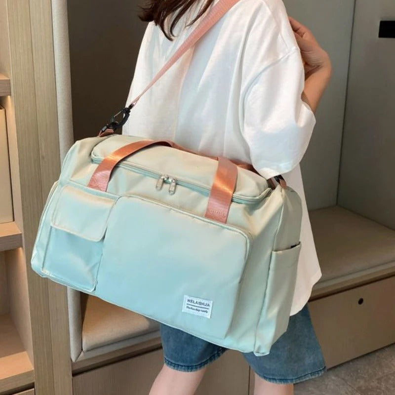 Women’s Large Capacity Weekender Duffle Bag